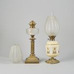 1479 7482 PARAFFIN LAMPS
